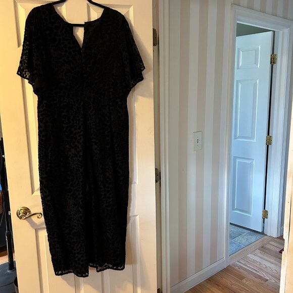 NWT Anthropologie Greylin Cerise Burnout Velvet Jumpsuit - Picture 3 of 10